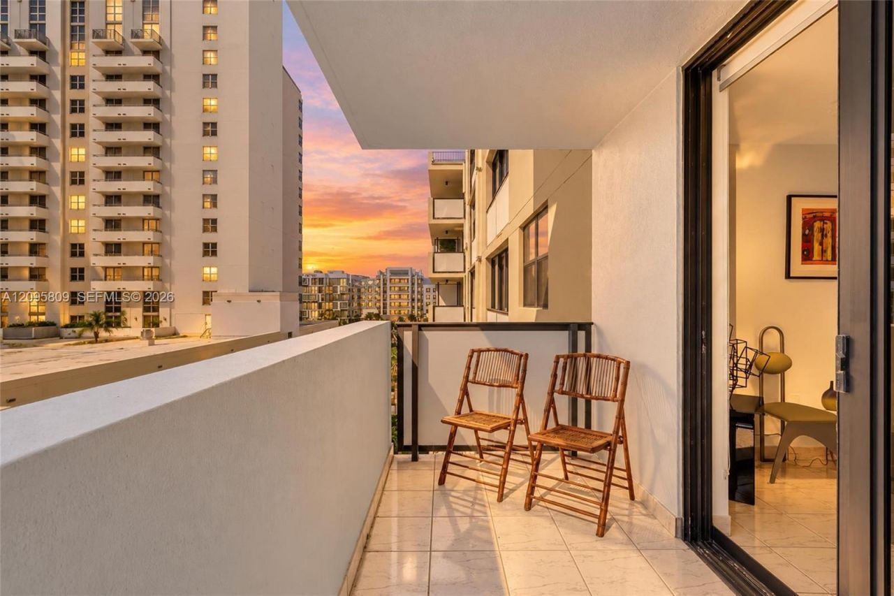 1623 Collins Ave, Unit 812, Miami Beach, FL 33139 Photo