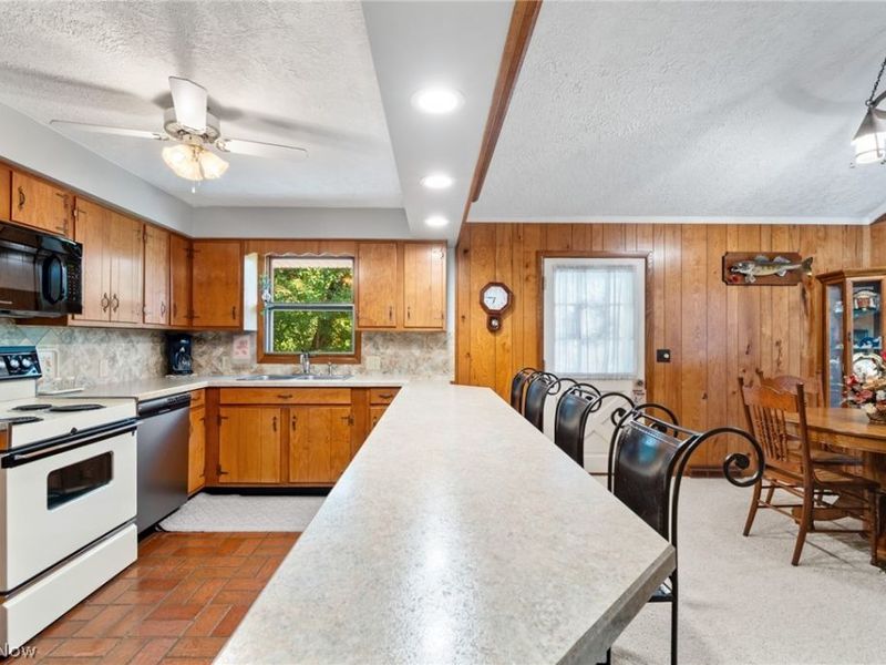 29 W Mohawk Drive, Malvern, OH 44644 Photo 12