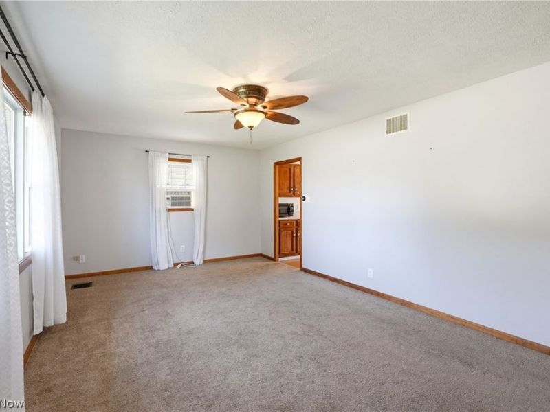209 W Main Street, New London, OH 44851 Photo 10
