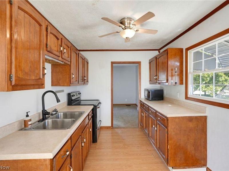 209 W Main Street, New London, OH 44851 Photo 17