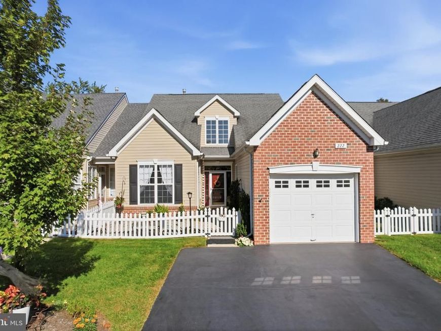 222 Dorchester Drive, Sellersville, PA 18960 Main Photo
