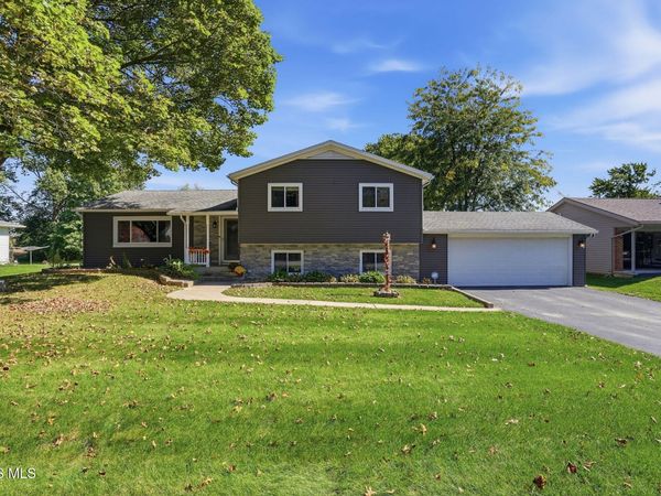 145 Gibson Court, Tiffin, OH 44883