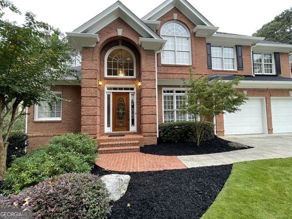 8550 Edwardton Drive, Roswell, GA 30076