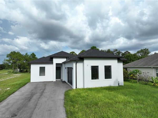 5274 44th ST NE, NAPLES, FL 34120