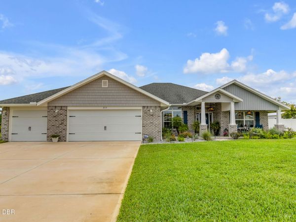 215 Lagoon Mist Court, Oak Hill, FL 32759