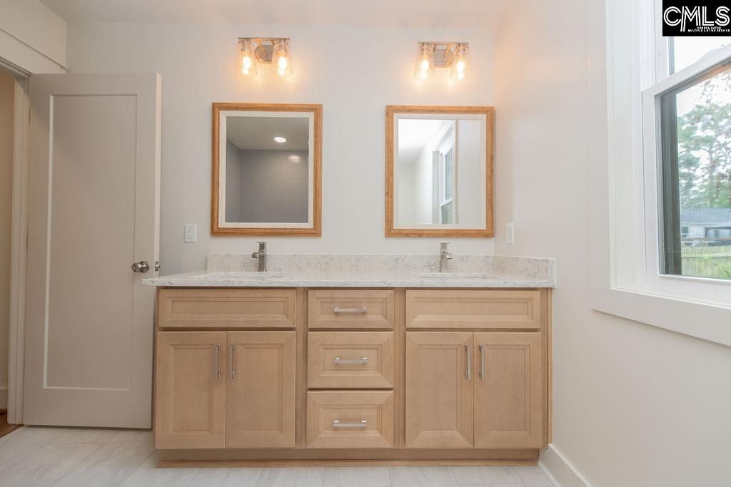 555 N Trenholm Road Photo 29