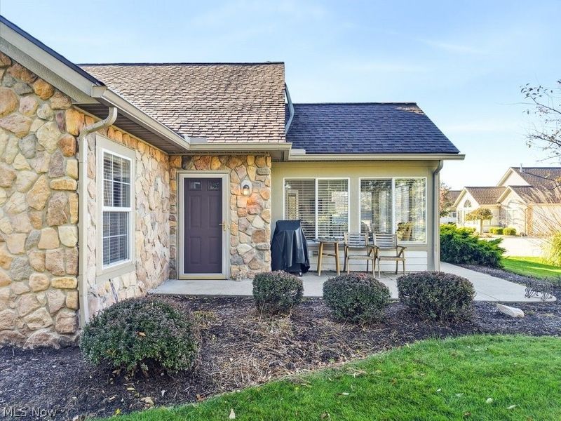 606 Crossings Circle, Tallmadge, OH 44278 Photo 3