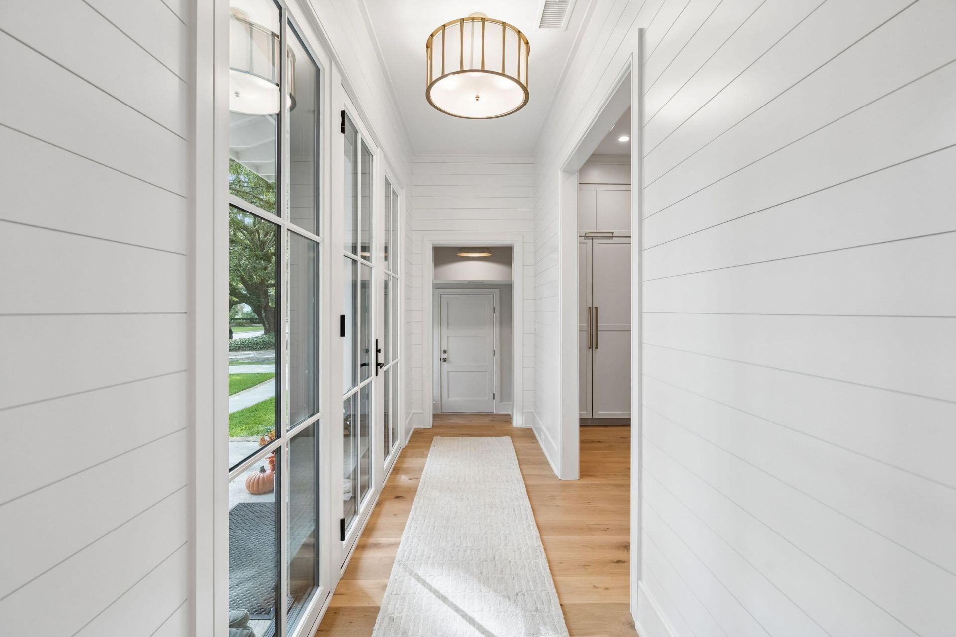 810 Creekside Drive Photo 12