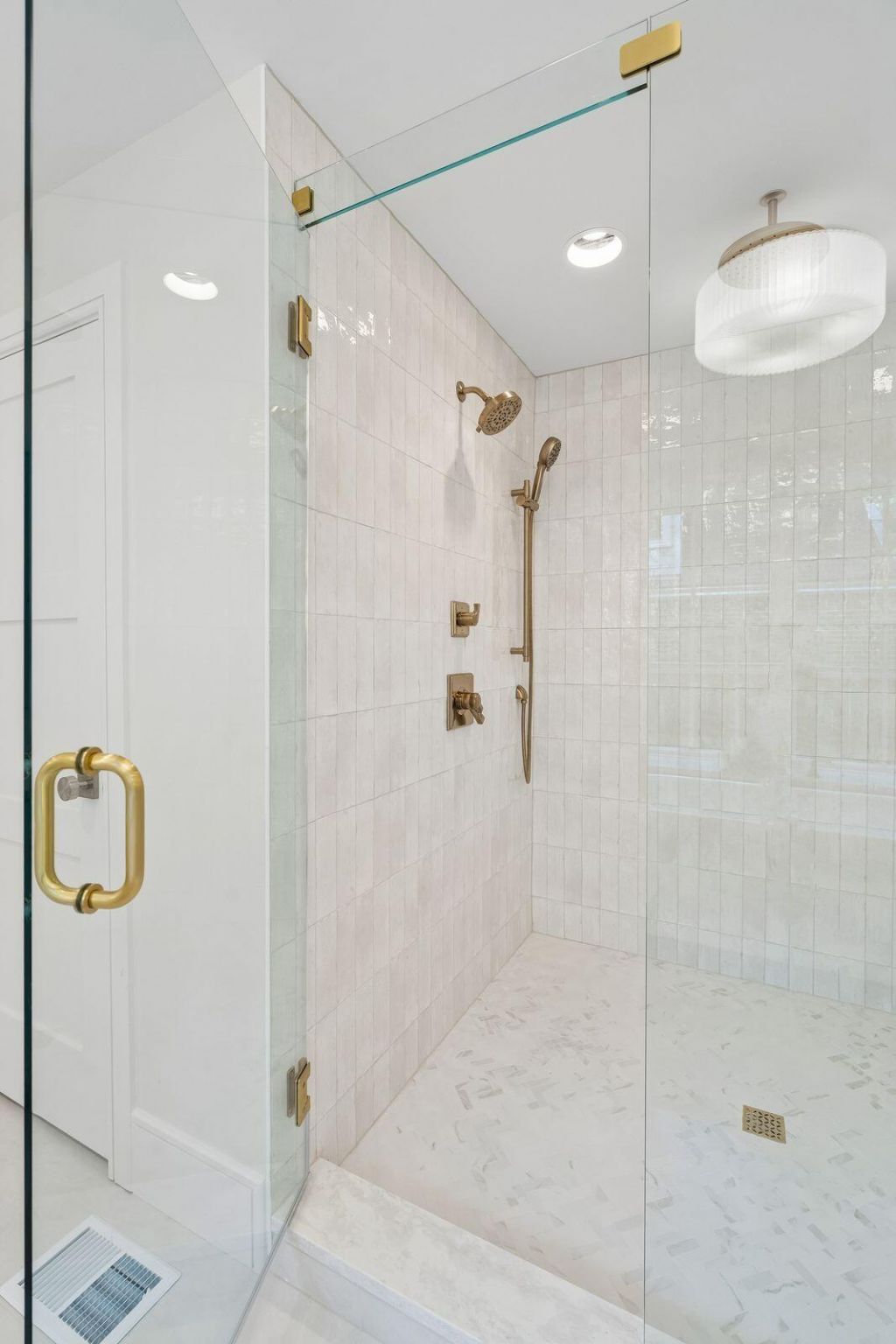 810 Creekside Drive Photo 41