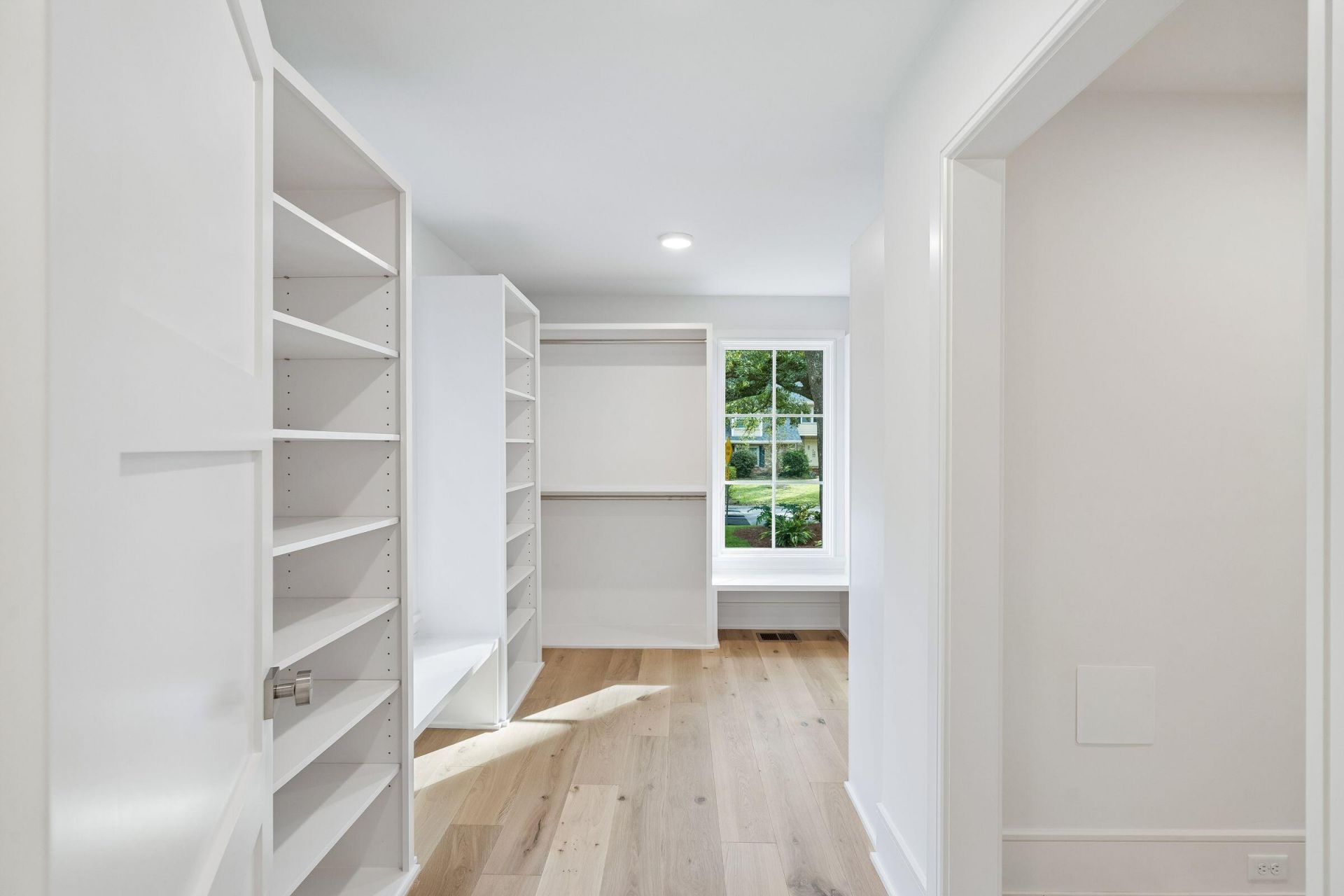 810 Creekside Drive Photo 42