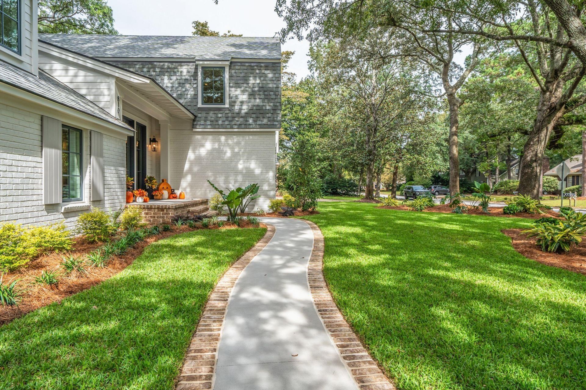 810 Creekside Drive Photo 5