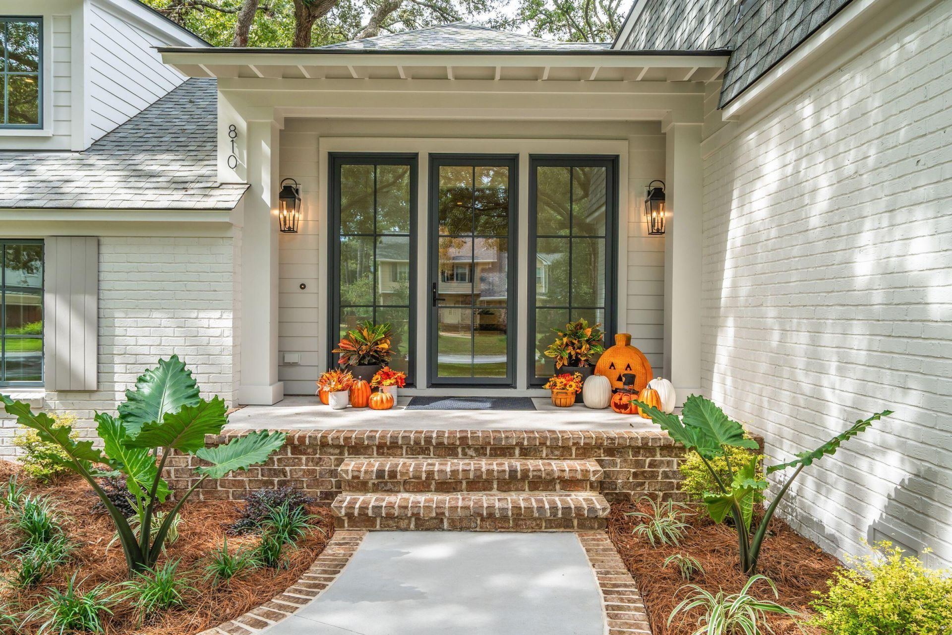 810 Creekside Drive Photo 8
