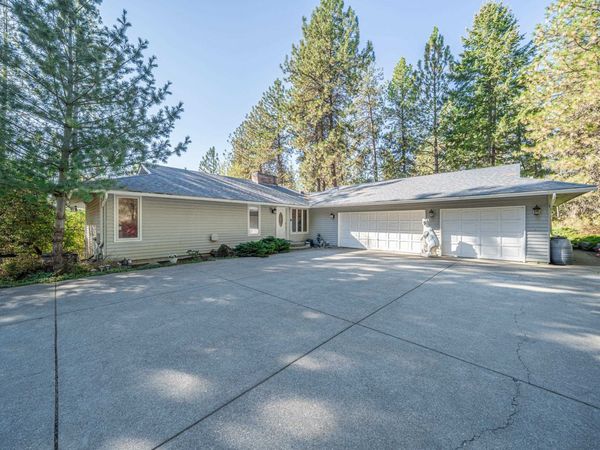 11907 E Midway Rd, Mead, WA 99021