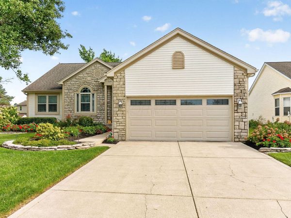 3542 Lake Louise Drive, Grove City, OH 43123