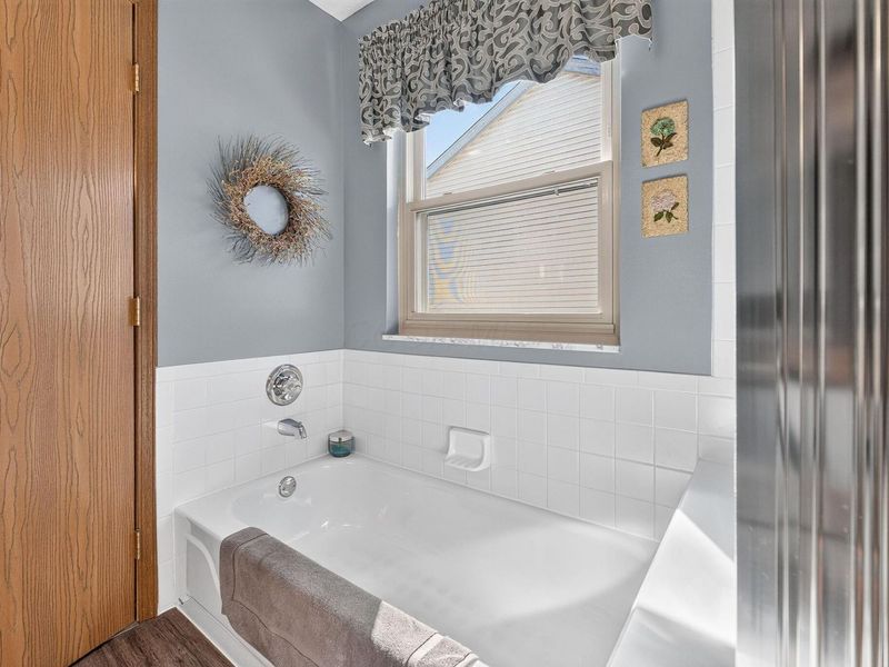 3542 Lake Louise Drive, Grove City, OH 43123 Photo 22