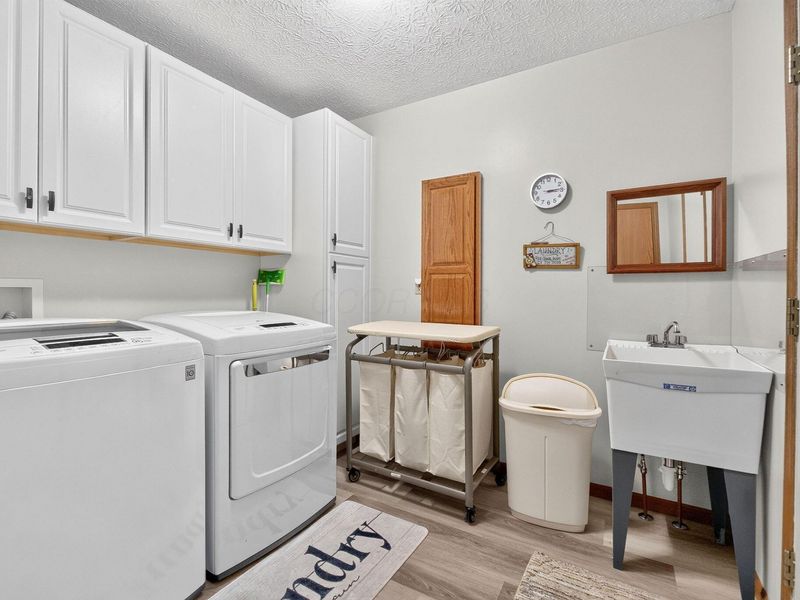 3542 Lake Louise Drive, Grove City, OH 43123 Photo 33