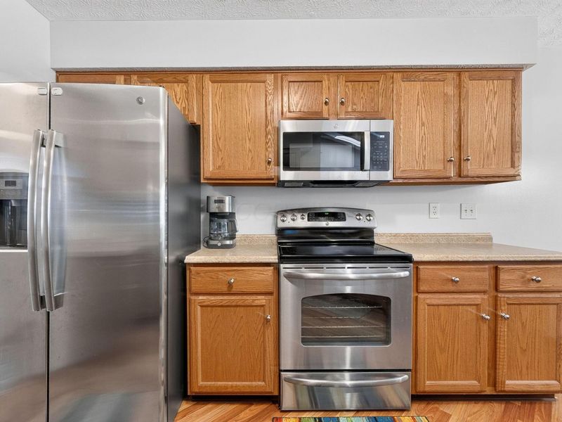 3542 Lake Louise Drive, Grove City, OH 43123 Photo 6