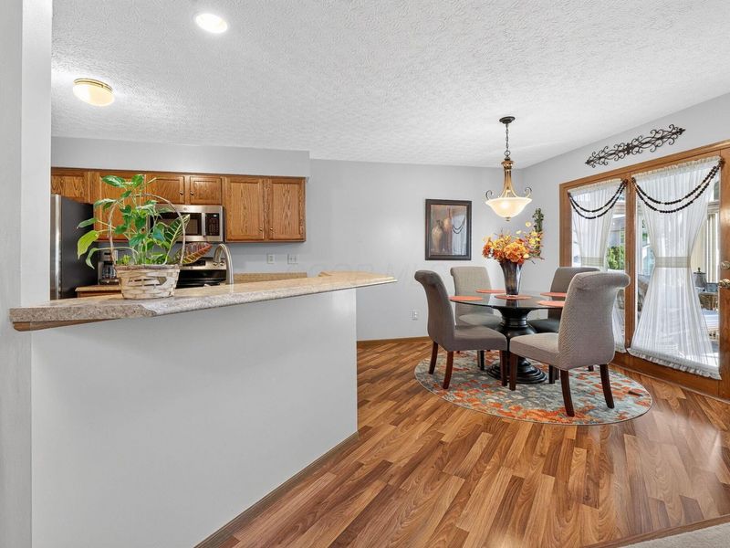 3542 Lake Louise Drive, Grove City, OH 43123 Photo 8