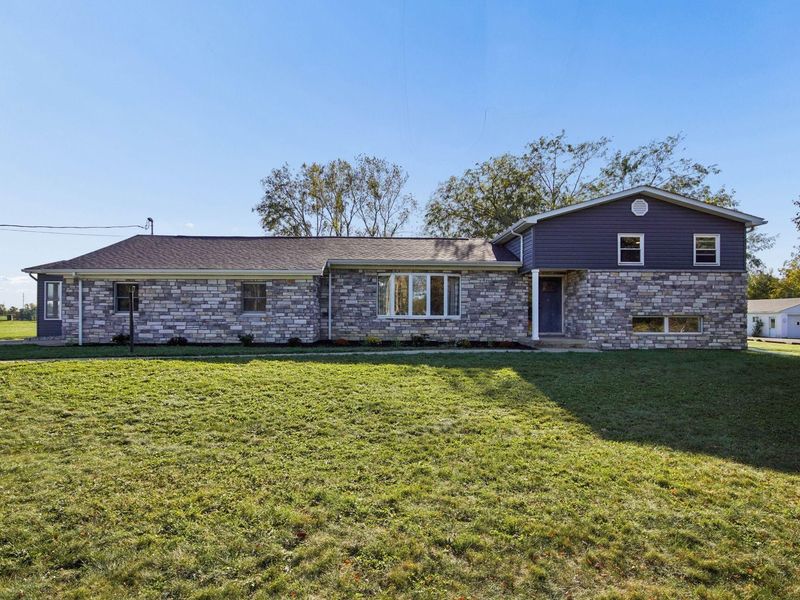 1144 Spring Valley Road, London, OH 43140 Photo 1