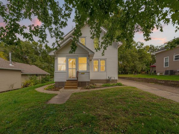 1427 Central Avenue N, Faribault, MN 55021