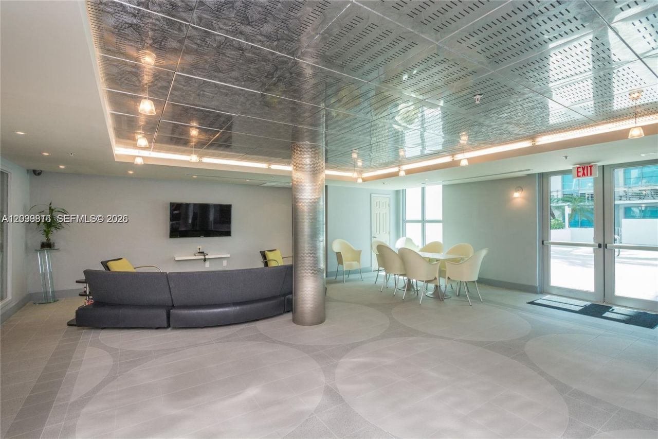 110 Washington Ave , Unit 2312, Miami Beach, FL 33139 Photo