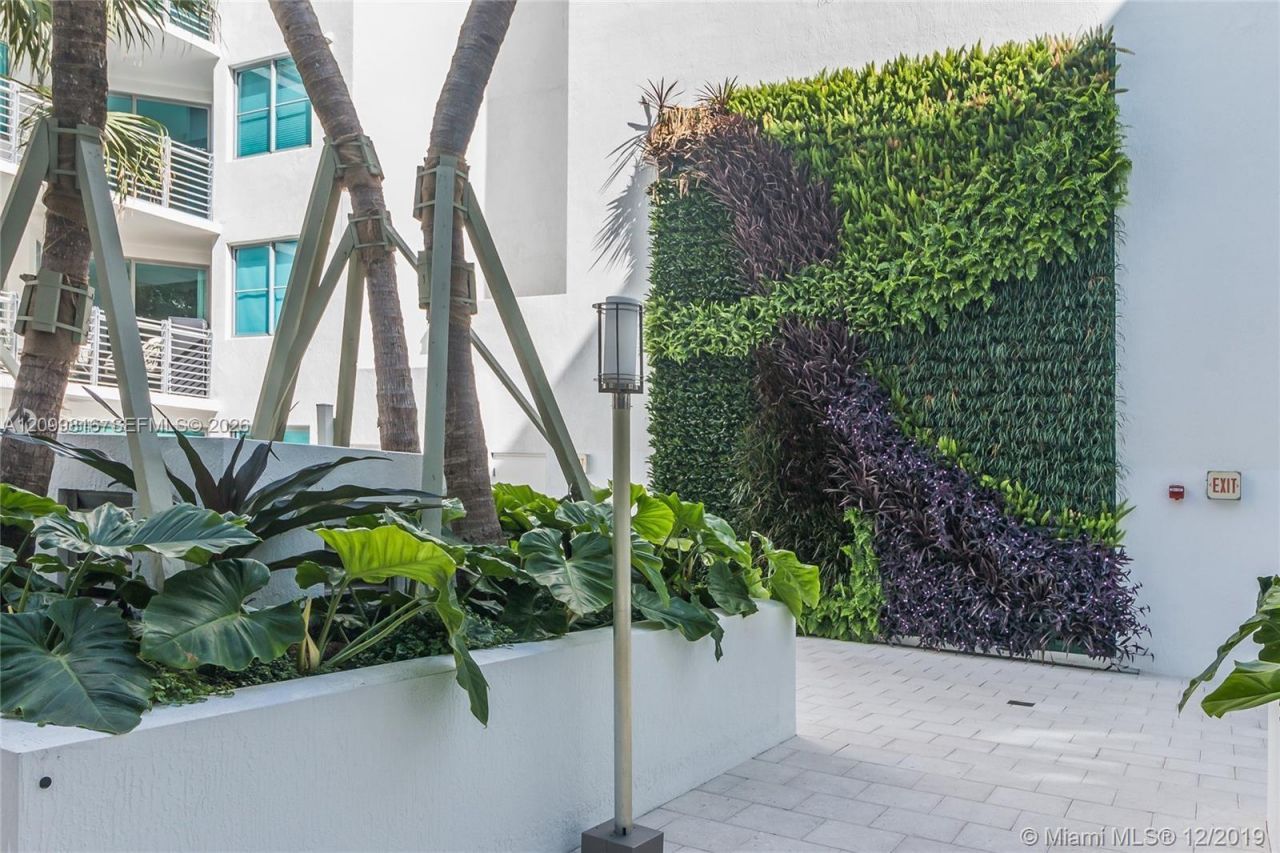 110 Washington Ave , Unit 2312, Miami Beach, FL 33139 Photo