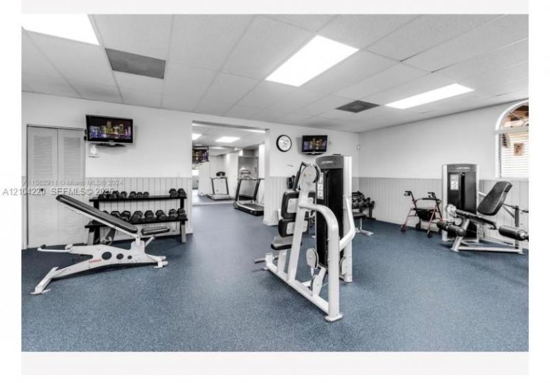18246 Mediterranean Blvd , Unit 6-10, Hialeah, FL 33015 Photo