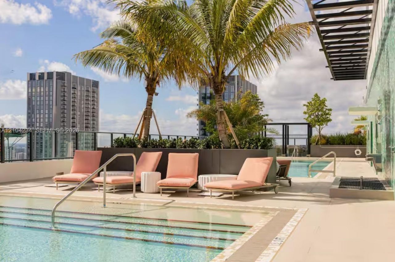 11 NE 6th St , Unit 513, Miami, FL 33132 Photo