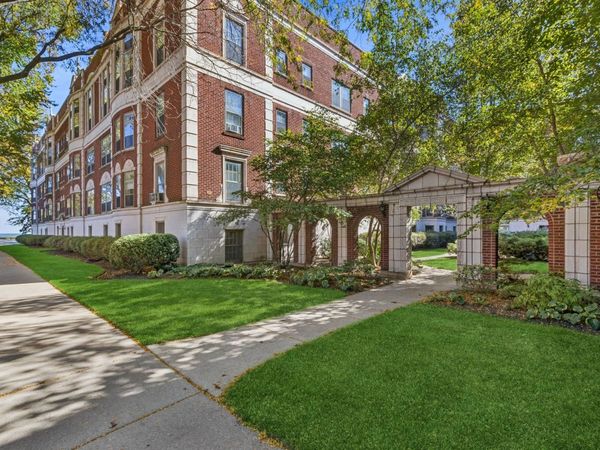 482 Sheridan Road , Unit 1, Evanston, IL 60202