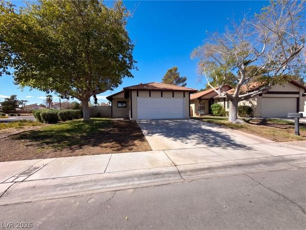 3924 Applecrest Street , Las Vegas, NV 89108