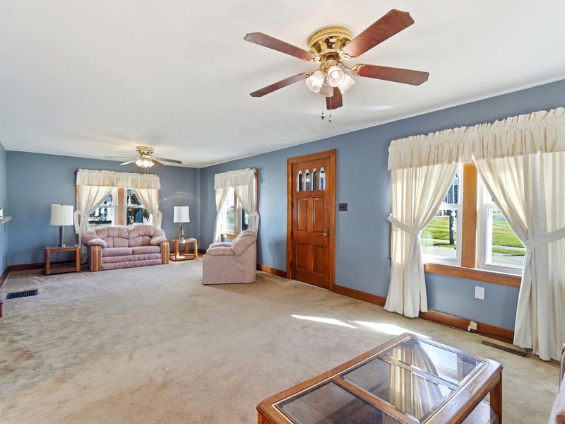 8 E Jamestown Street, South Charleston, OH 45368 Photo 13