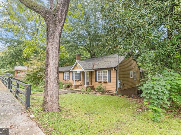 2492 Maple Street, East Point, GA 30344