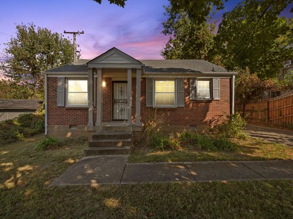 1304 Mercury Dr, Nashville, TN 37217