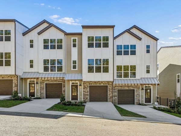 2010 Sonya Ter , Nashville, TN 37209