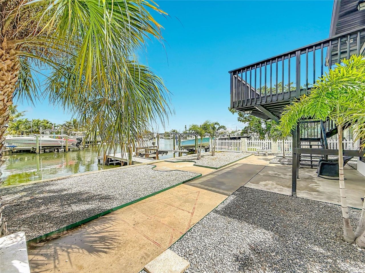 14975 1st Street E, Unit C, Madeira Beach, FL 33708 Photo