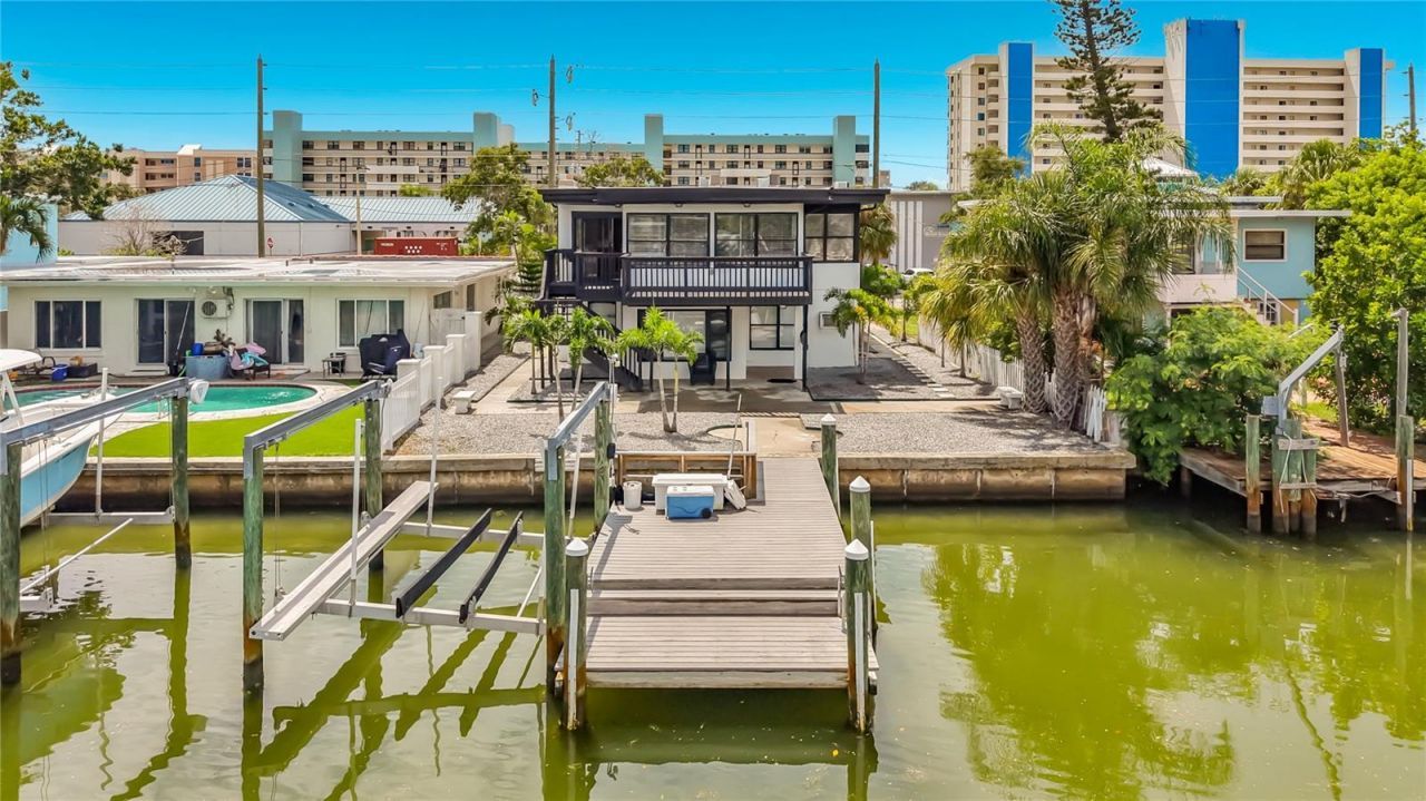 14975 1st Street E, Unit C, Madeira Beach, FL 33708 Photo