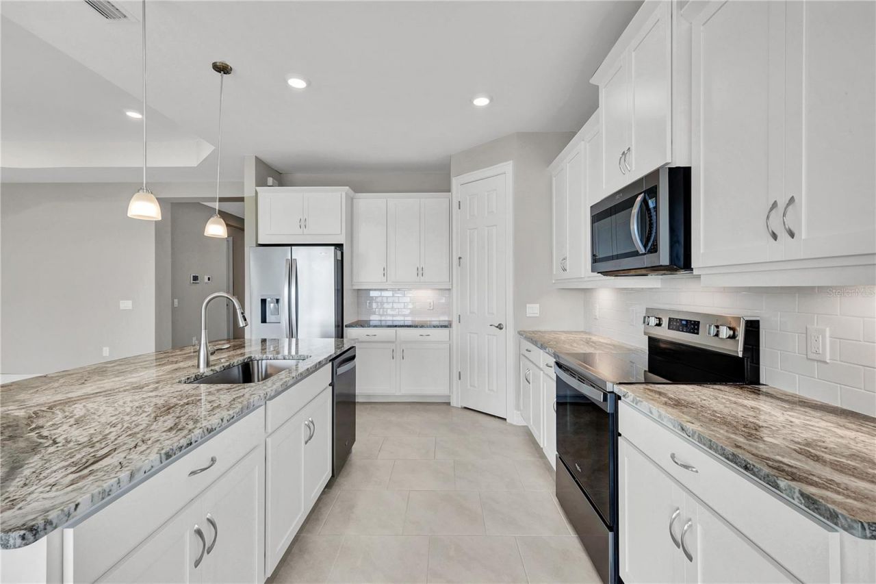 447 Spring Hill Lake Loop , Cape Coral, FL 33993 Photo