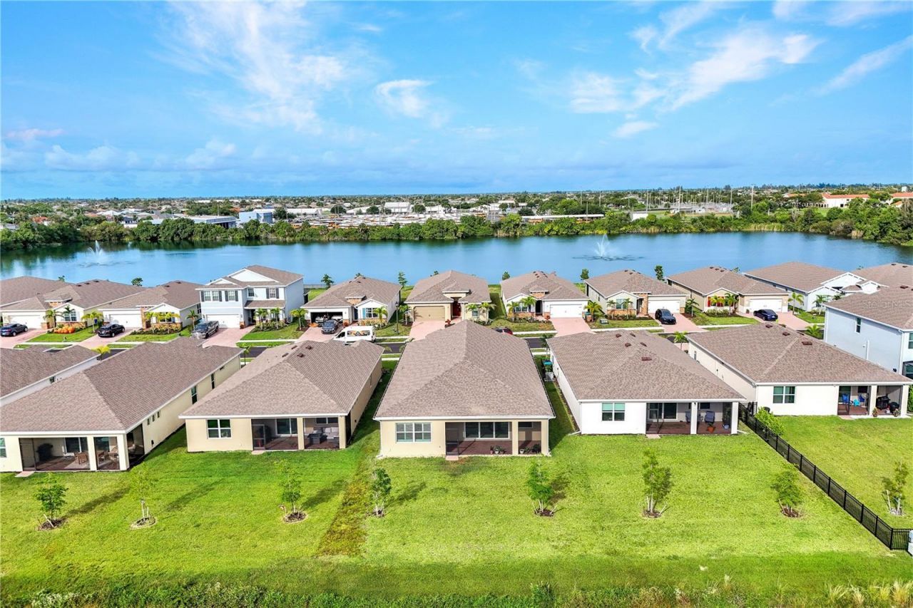 447 Spring Hill Lake Loop , Cape Coral, FL 33993 Photo