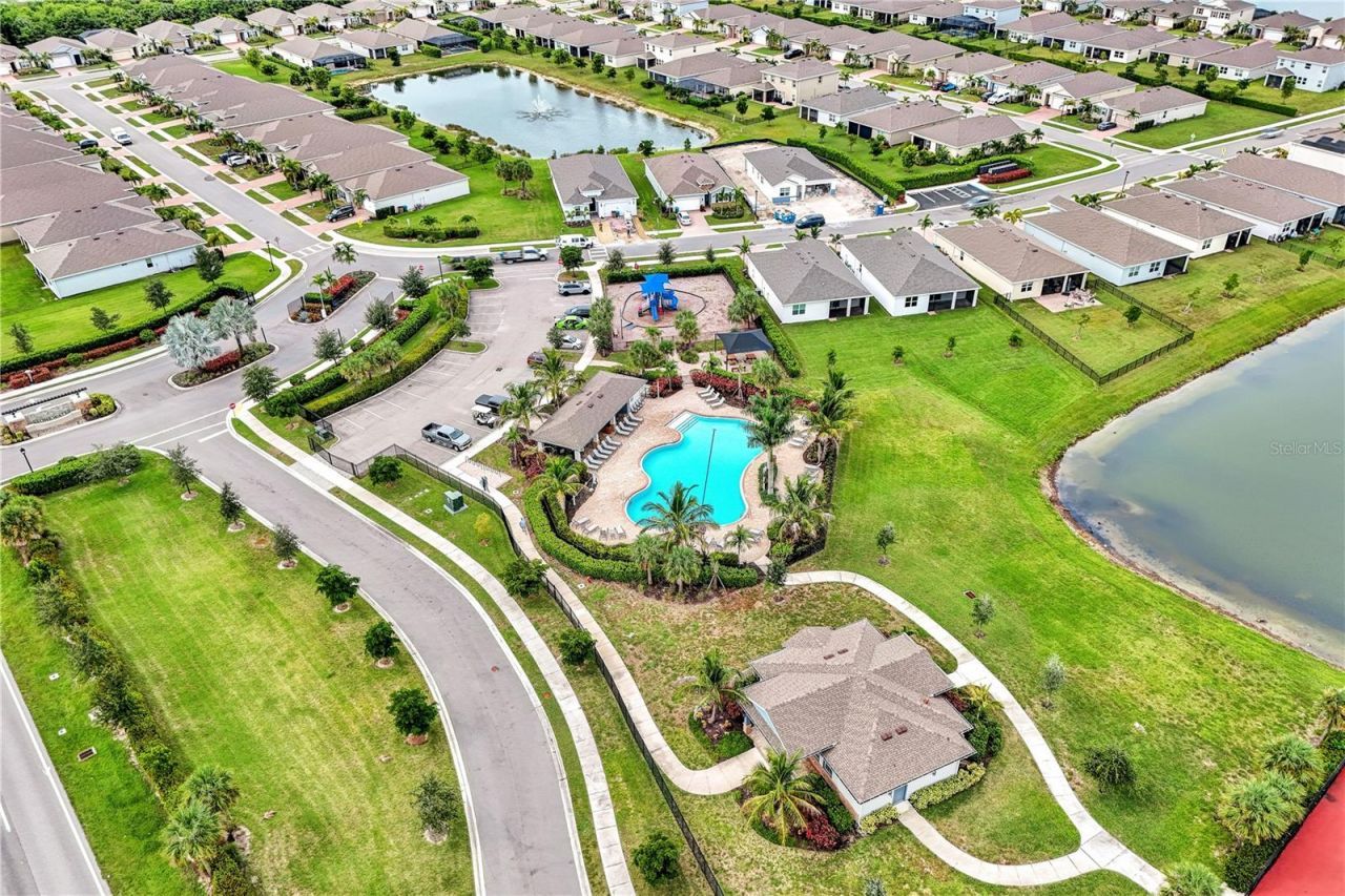 447 Spring Hill Lake Loop , Cape Coral, FL 33993 Photo