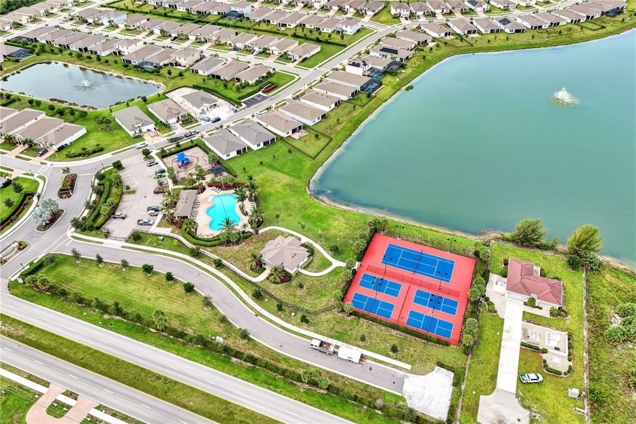 447 Spring Hill Lake Loop , Cape Coral, FL 33993 Photo