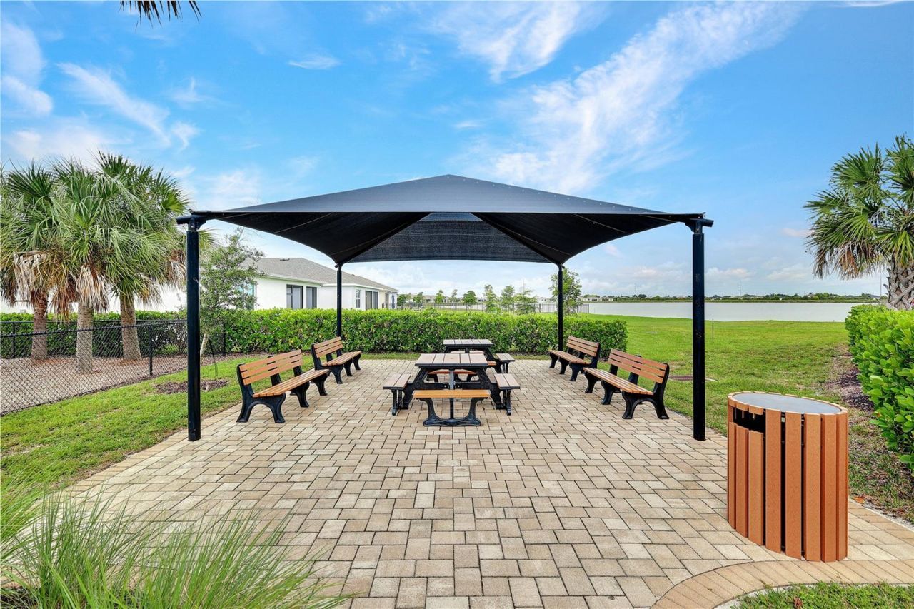 447 Spring Hill Lake Loop , Cape Coral, FL 33993 Photo