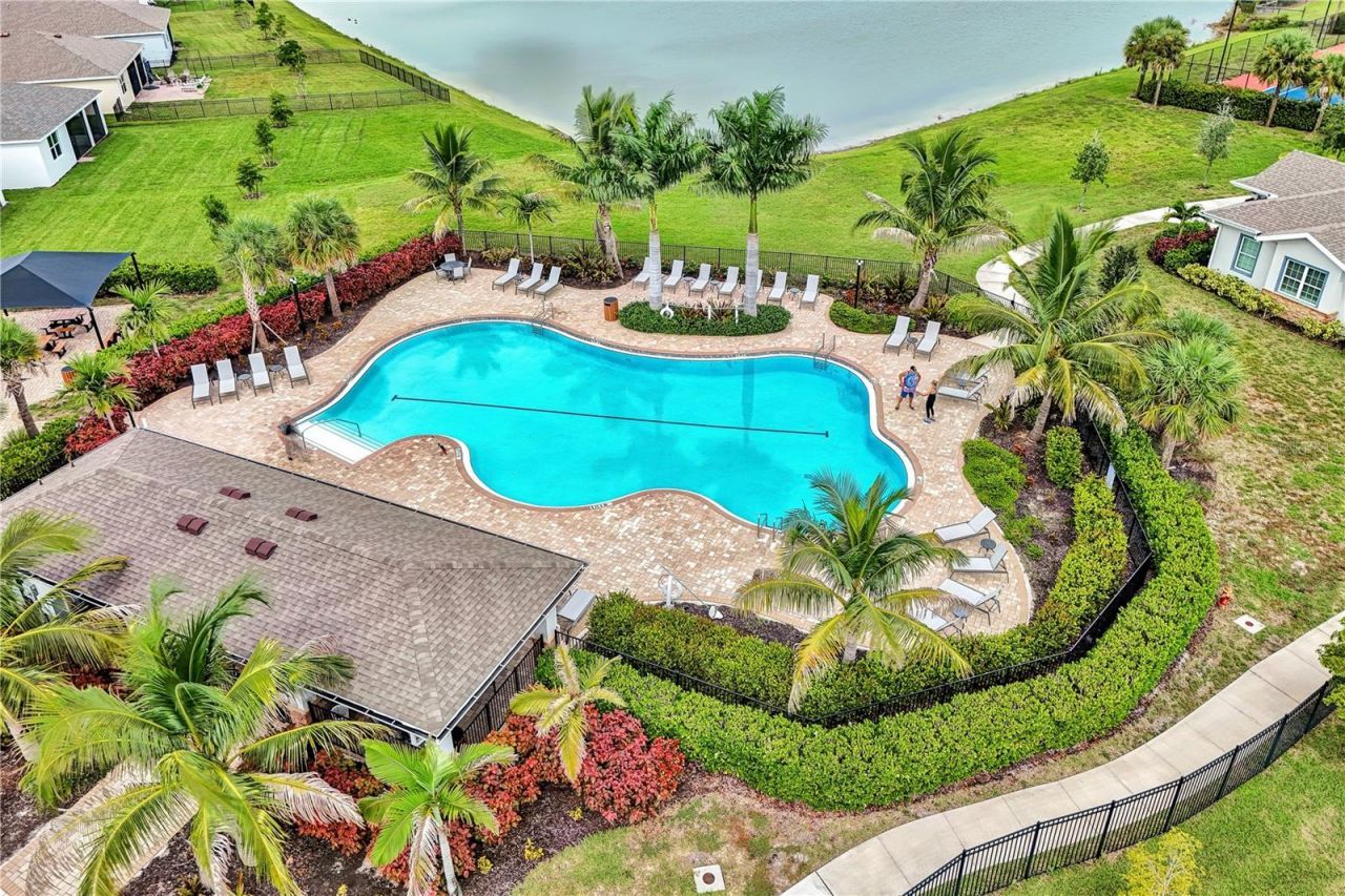 447 Spring Hill Lake Loop , Cape Coral, FL 33993 Photo