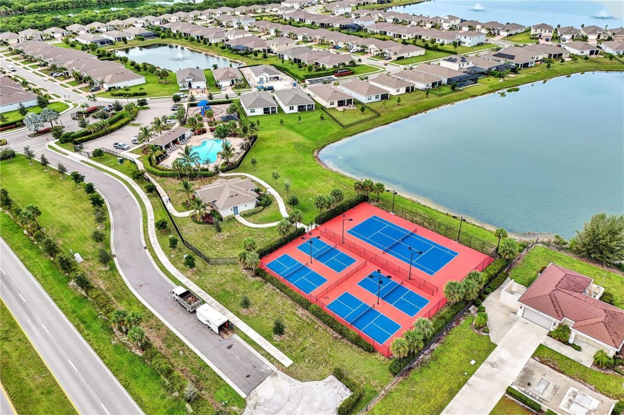 447 Spring Hill Lake Loop , Cape Coral, FL 33993 Photo