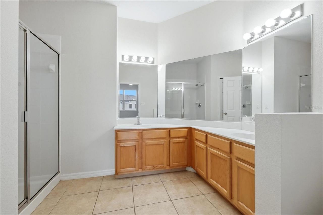 3750 Parkridge Circle, Unit 24-103, Sarasota, FL 34243 Photo