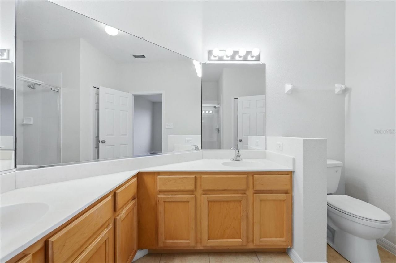 3750 Parkridge Circle, Unit 24-103, Sarasota, FL 34243 Photo