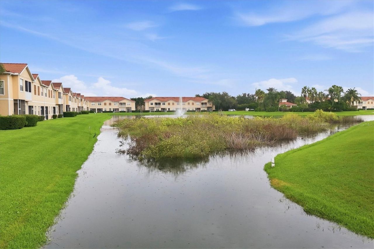 3750 Parkridge Circle, Unit 24-103, Sarasota, FL 34243 Photo