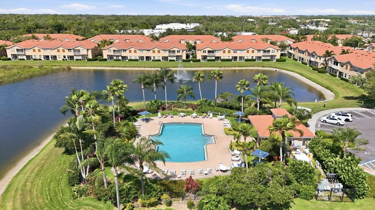3750 Parkridge Circle, Unit 24-103, Sarasota, FL 34243 Photo