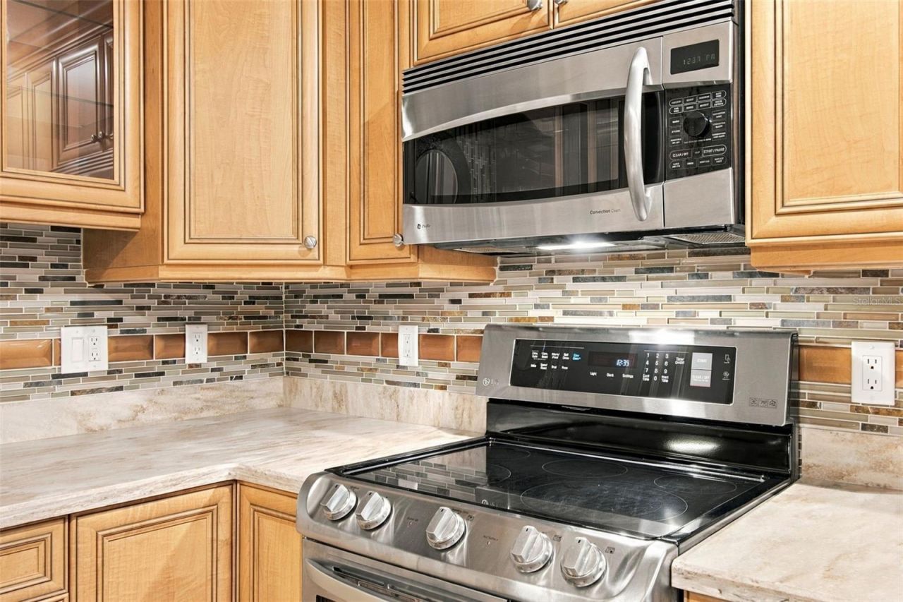 2254 Heron Cir, Clearwater, FL 33762 Photo