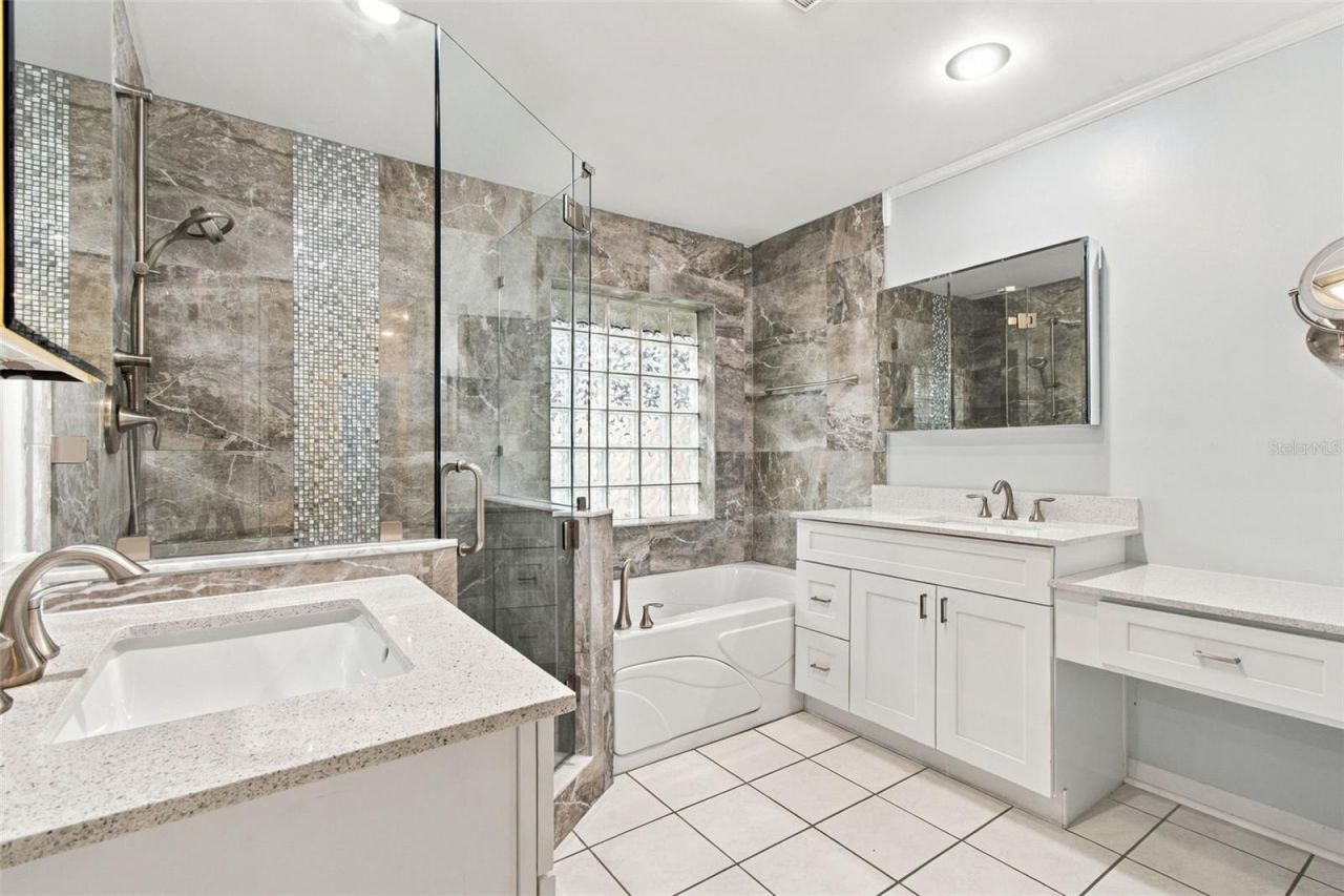 2254 Heron Cir, Clearwater, FL 33762 Photo
