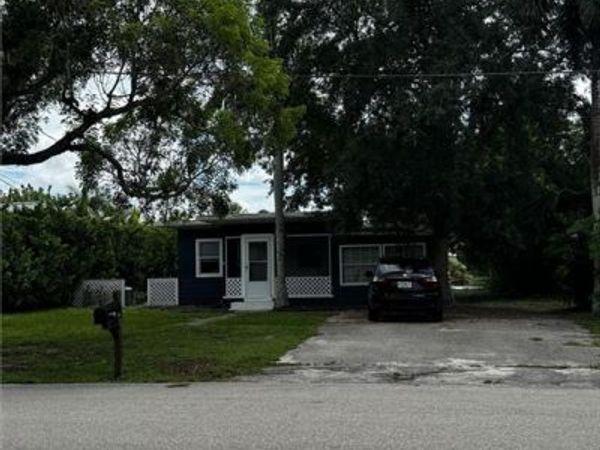 1166 12th AVE N, NAPLES, FL 34102